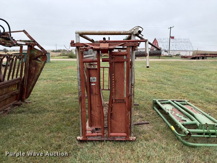 image for item FC0010 My-D Han-D livestock chute