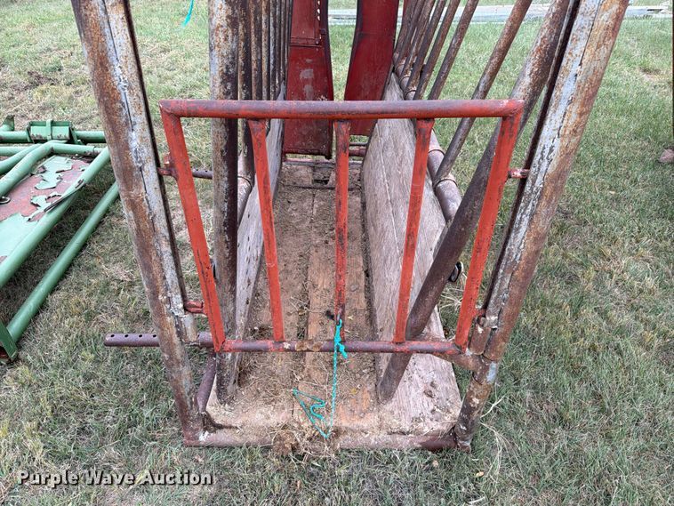 image for item FC0010 My-D Han-D livestock chute