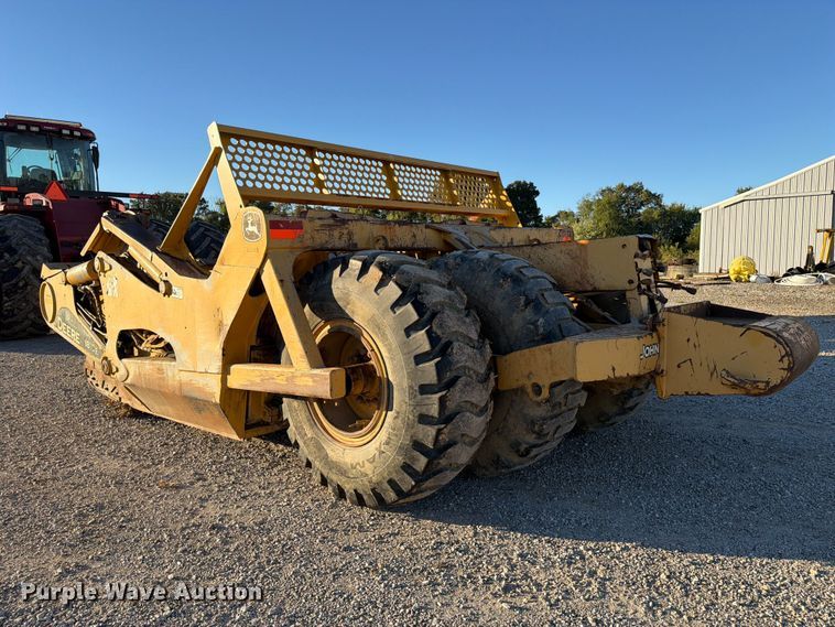 image for item FC3404 John Deere 1810E scraper