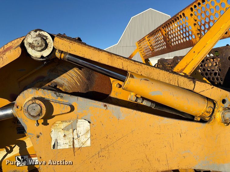 image for item FC3404 John Deere 1810E scraper