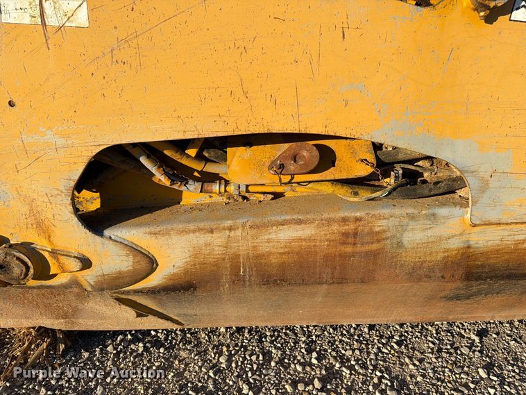 image for item FC3404 John Deere 1810E scraper