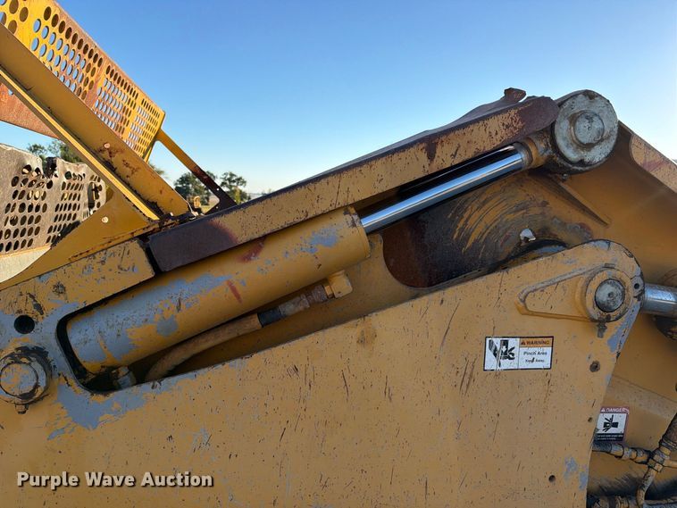 image for item FC3404 John Deere 1810E scraper