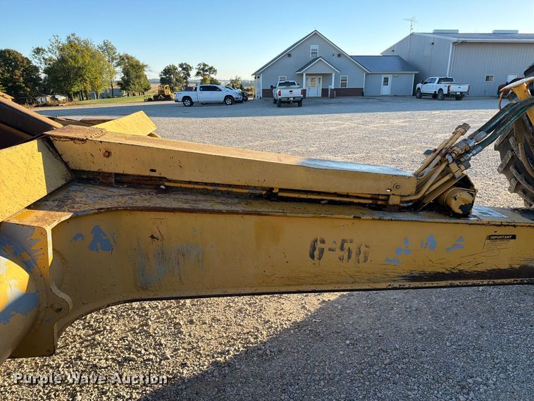 image for item FC3404 John Deere 1810E scraper