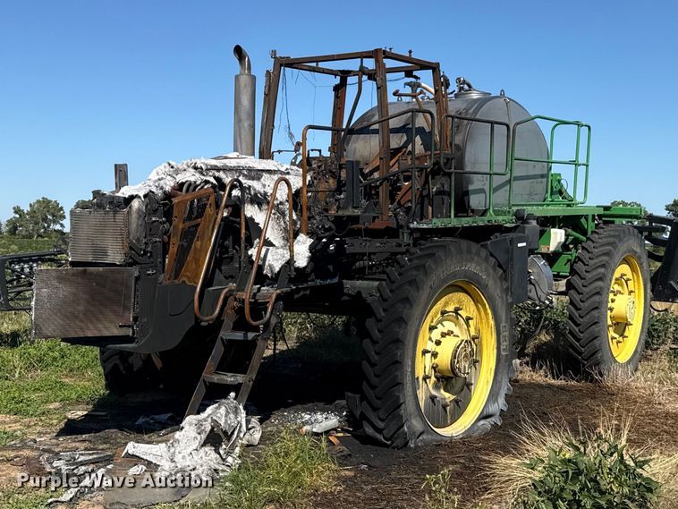 image for item FC4514 2011 John Deere 4930 sprayer
