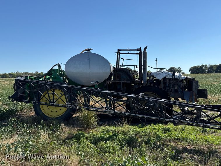 image for item FC4514 2011 John Deere 4930 sprayer