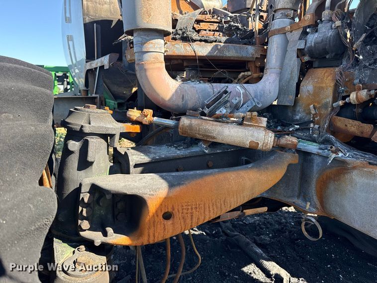 image for item FC4514 2011 John Deere 4930 sprayer