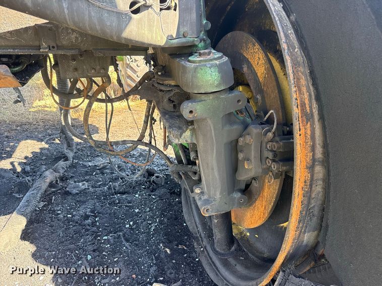 image for item FC4514 2011 John Deere 4930 sprayer
