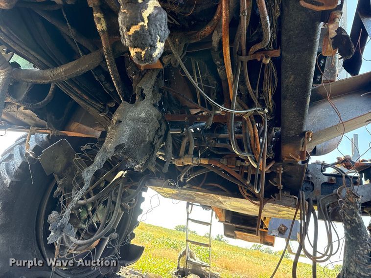 image for item FC4514 2011 John Deere 4930 sprayer