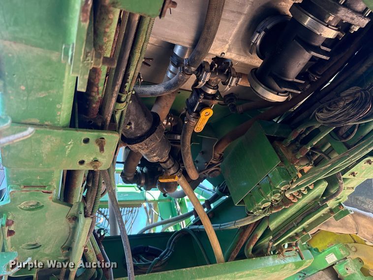 image for item FC4514 2011 John Deere 4930 sprayer