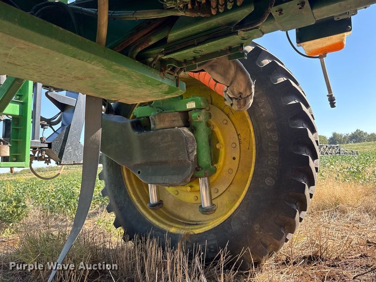 image for item FC4514 2011 John Deere 4930 sprayer