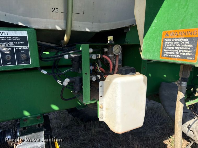 image for item FC4514 2011 John Deere 4930 sprayer