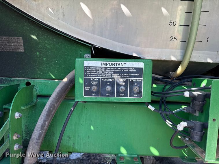 image for item FC4514 2011 John Deere 4930 sprayer