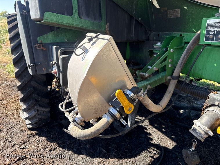 image for item FC4514 2011 John Deere 4930 sprayer