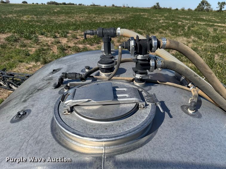 image for item FC4514 2011 John Deere 4930 sprayer