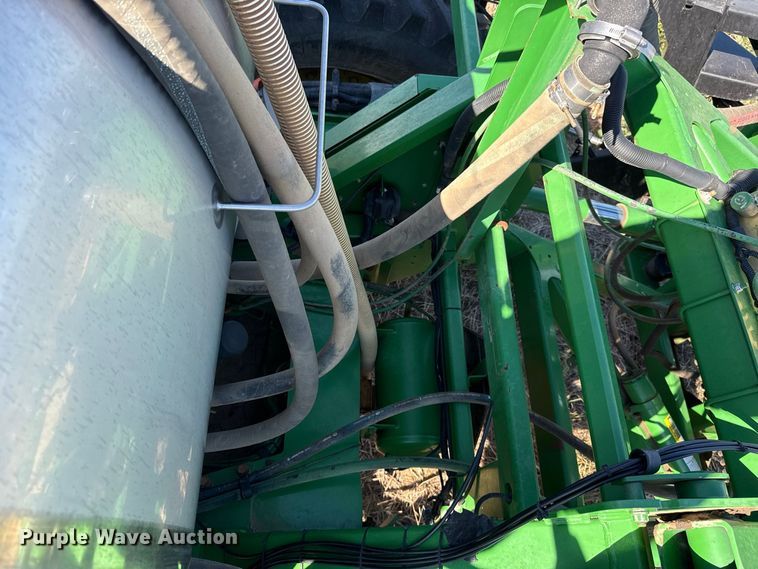image for item FC4514 2011 John Deere 4930 sprayer