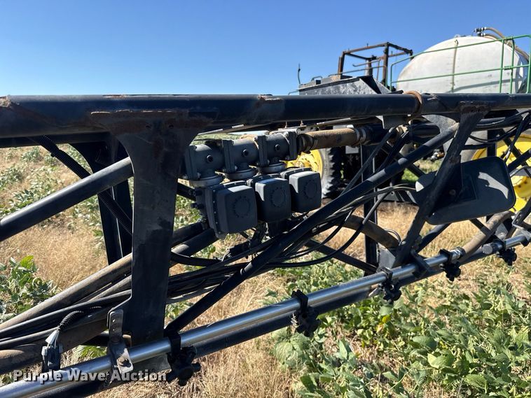 image for item FC4514 2011 John Deere 4930 sprayer