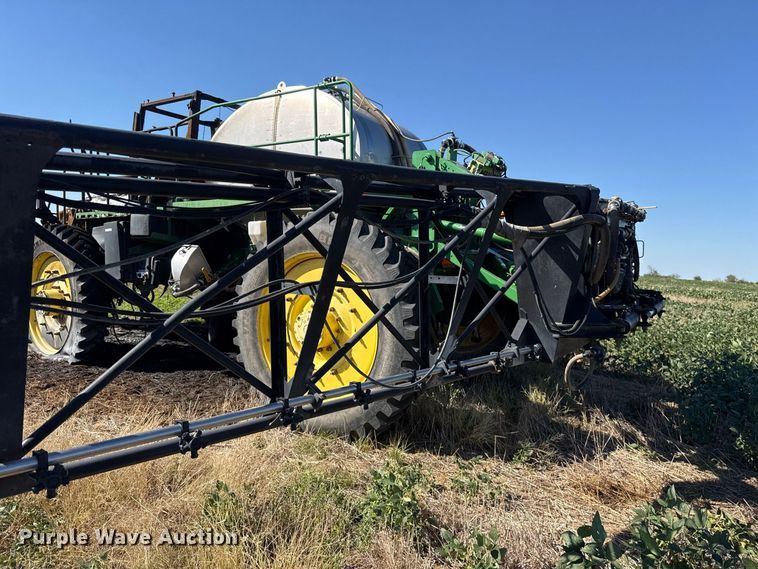 image for item FC4514 2011 John Deere 4930 sprayer