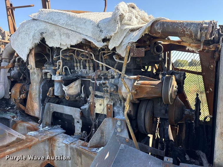 image for item FC4514 2011 John Deere 4930 sprayer