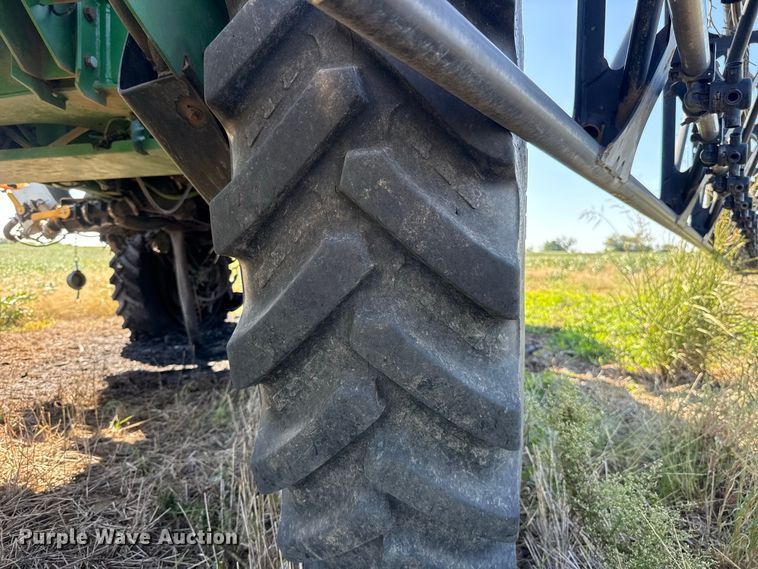 image for item FC4514 2011 John Deere 4930 sprayer