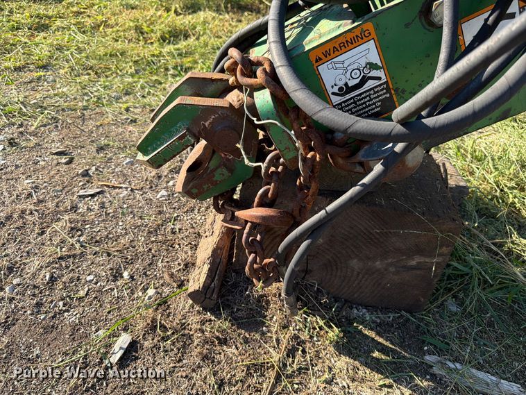 image for item FG0781 1999 John Deere 1780 MaxEmerge Plus Conservation planter