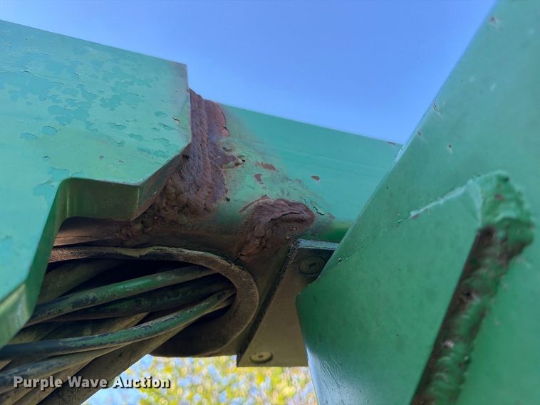 image for item FG0781 1999 John Deere 1780 MaxEmerge Plus Conservation planter