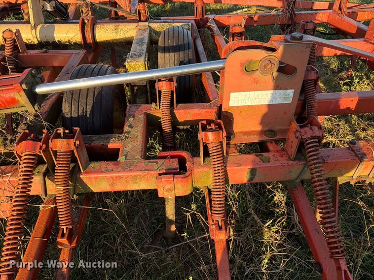 image for item FG0782 Krause 4133 field cultivator