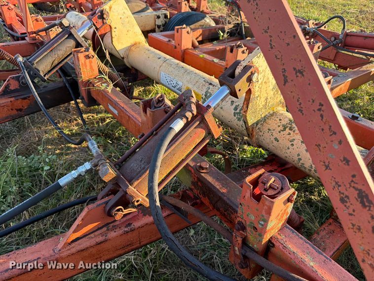 image for item FG0782 Krause 4133 field cultivator