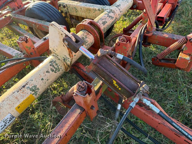 image for item FG0782 Krause 4133 field cultivator