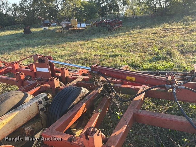 image for item FG0782 Krause 4133 field cultivator