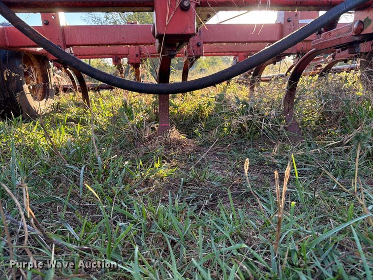 image for item FG0782 Krause 4133 field cultivator