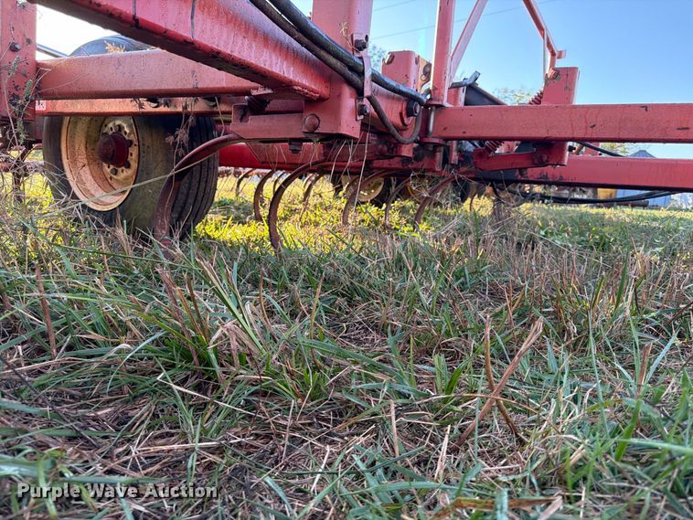 image for item FG0782 Krause 4133 field cultivator