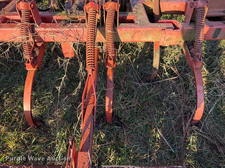 image for item FG0782 Krause 4133 field cultivator