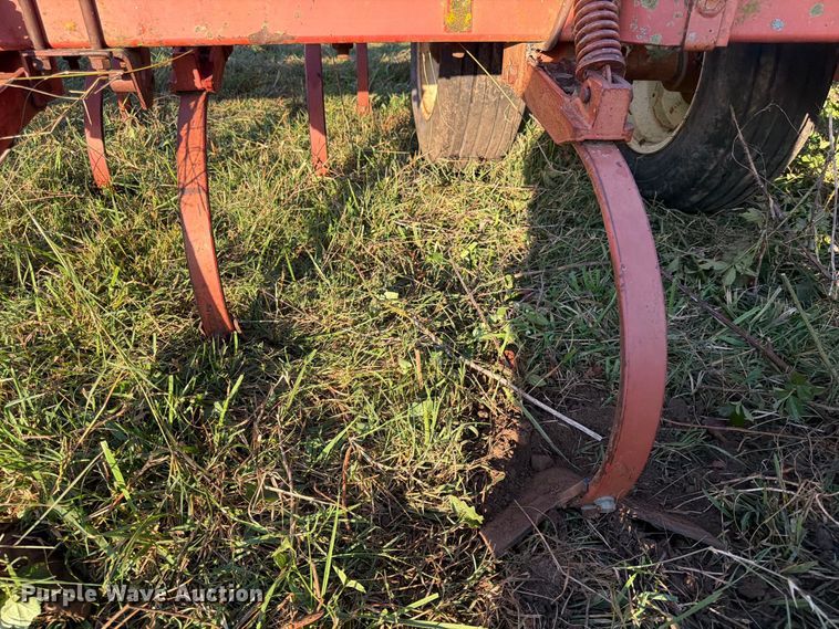 image for item FG0782 Krause 4133 field cultivator