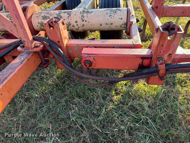 image for item FG0782 Krause 4133 field cultivator