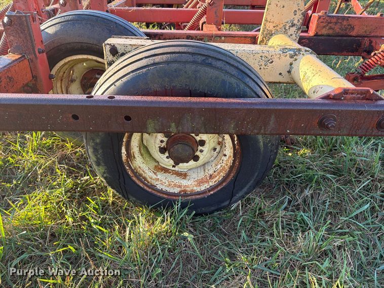 image for item FG0782 Krause 4133 field cultivator