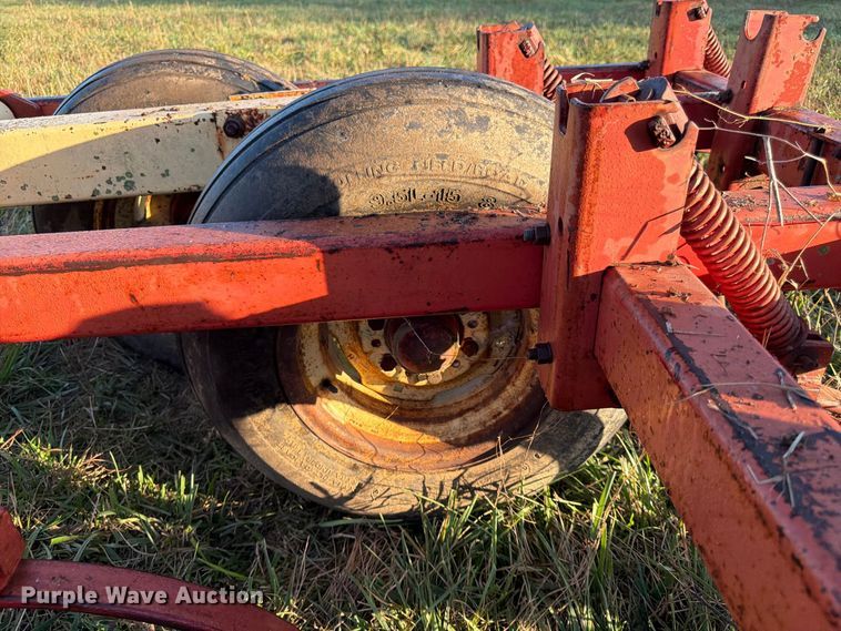 image for item FG0782 Krause 4133 field cultivator