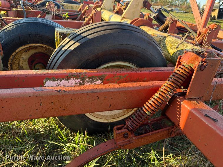 image for item FG0782 Krause 4133 field cultivator