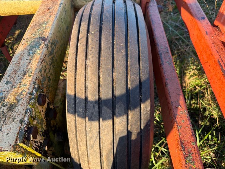 image for item FG0782 Krause 4133 field cultivator