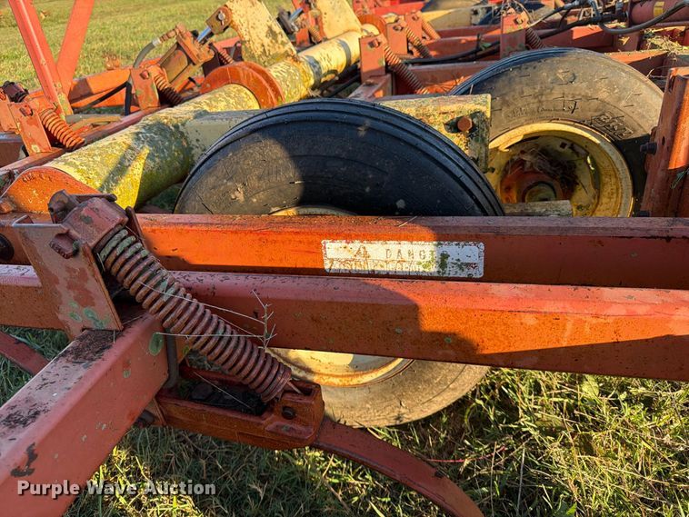 image for item FG0782 Krause 4133 field cultivator