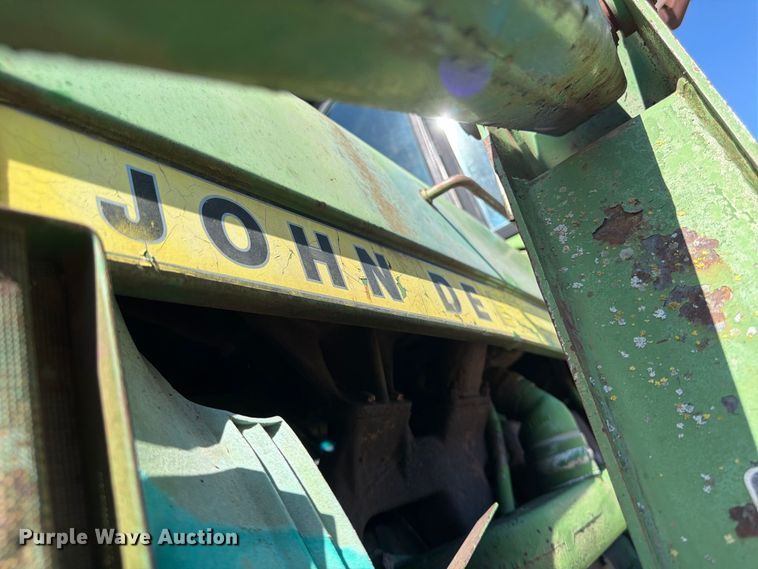 image for item FG0783 1974 John Deere 4430 tractor