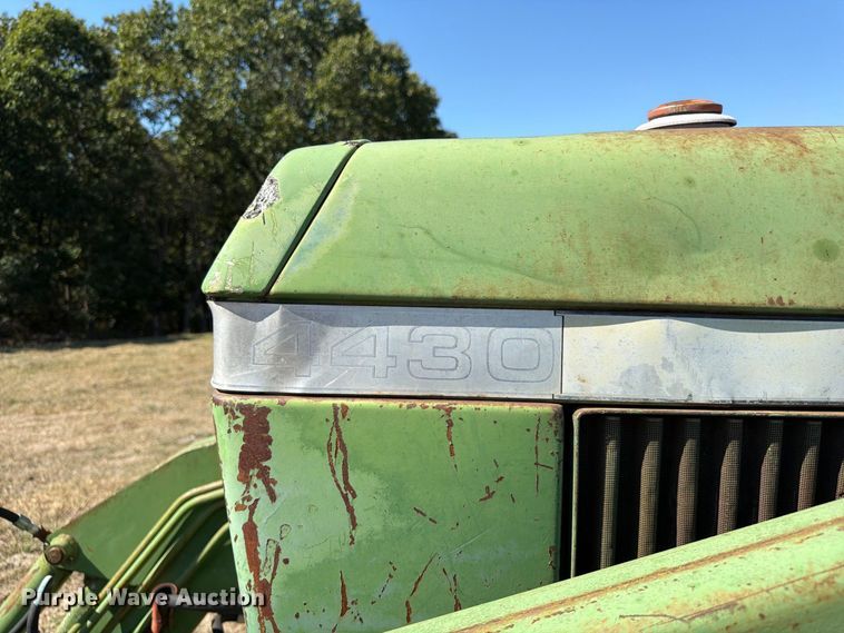 image for item FG0783 1974 John Deere 4430 tractor