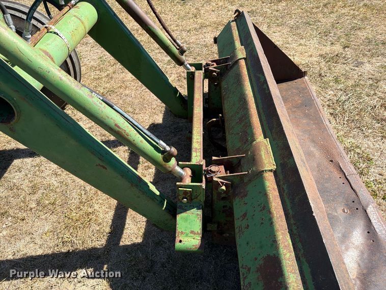 image for item FG0783 1974 John Deere 4430 tractor