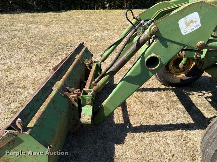 image for item FG0783 1974 John Deere 4430 tractor