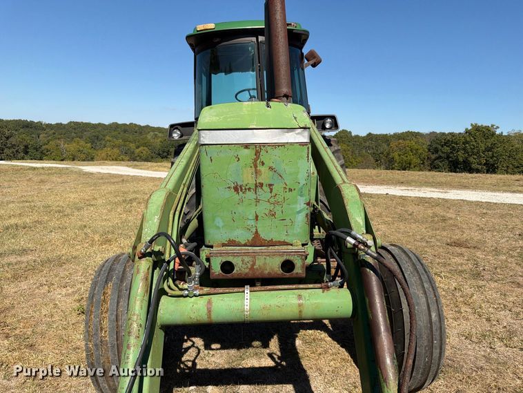 image for item FG0783 1974 John Deere 4430 tractor