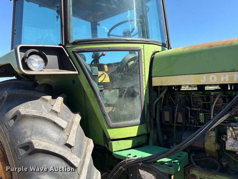 image for item FG0783 1974 John Deere 4430 tractor