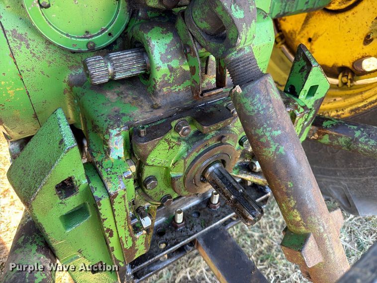 image for item FG0783 1974 John Deere 4430 tractor