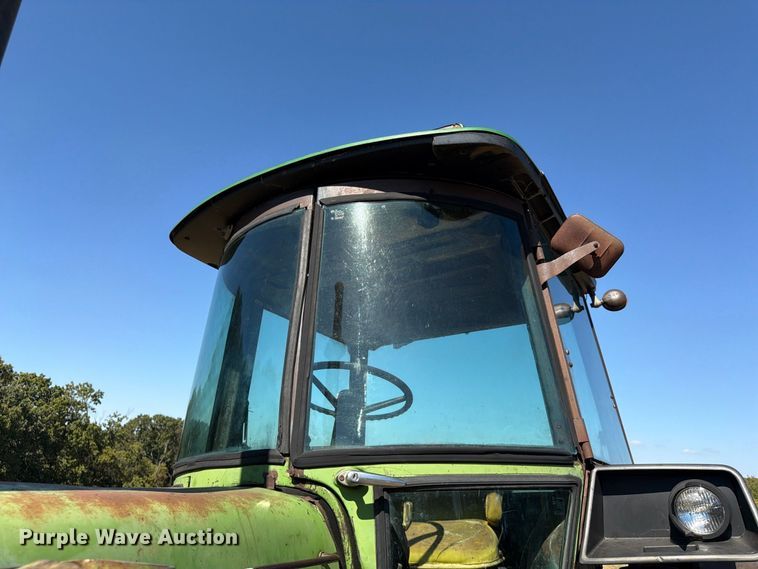 image for item FG0783 1974 John Deere 4430 tractor