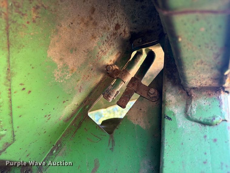 image for item FG0783 1974 John Deere 4430 tractor