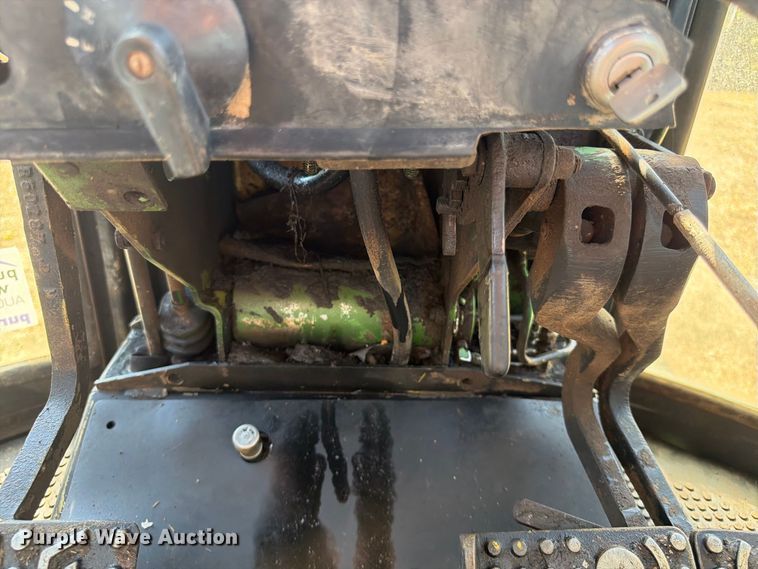 image for item FG0783 1974 John Deere 4430 tractor