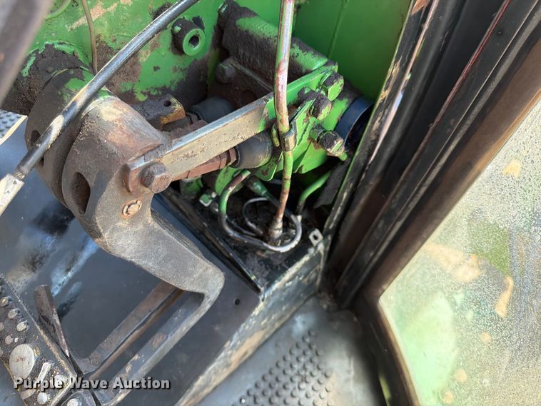 image for item FG0783 1974 John Deere 4430 tractor